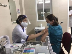 chuyen gia noi gi ve cac ca phan ung nang sau tiem vaccine covid 19