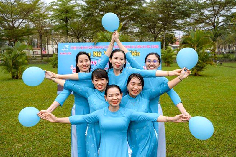 Phụ nữ Việt Nam hưởng ứng “tuần lễ áo dài”  năm 2023