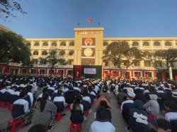 nhoc nhan va vinh quang voi nghe gieo chu