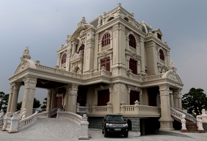 Hà Nam cũng có đại gia: Xây lâu đài nguy nga