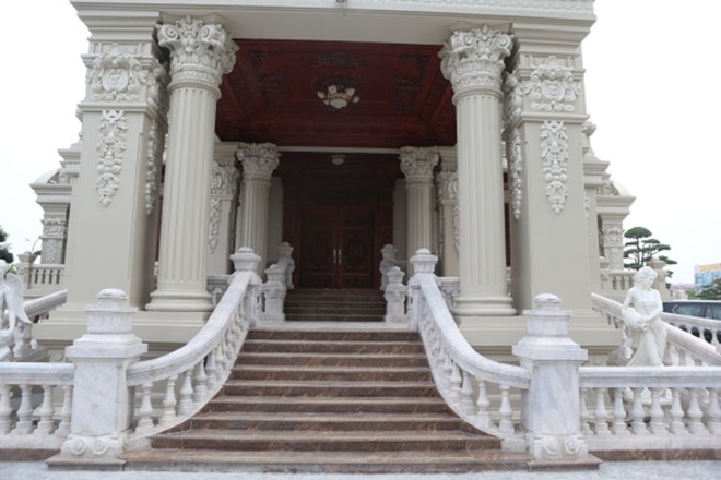 Hà Nam cũng có đại gia: Xây lâu đài nguy nga