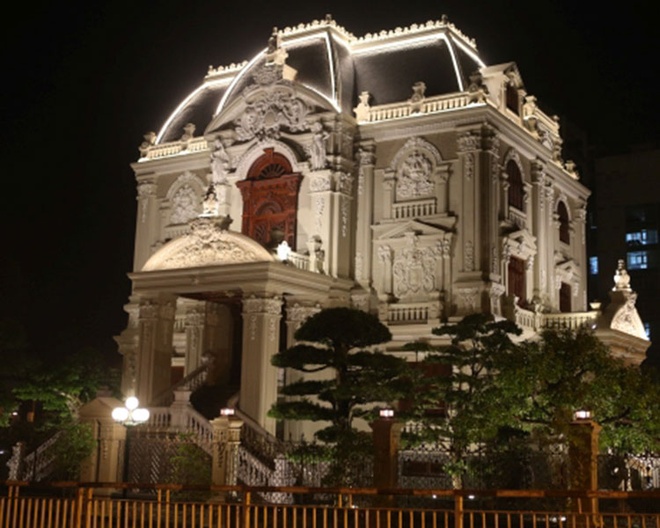 Hà Nam cũng có đại gia: Xây lâu đài nguy nga