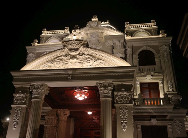 Hà Nam cũng có đại gia: Xây lâu đài nguy nga