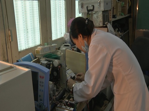 Bộ Y tế cấp máy thở hỏng cho BV Bạch Mai chống sởi