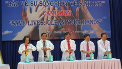 benh vien da khoa tinh khanh hoa phat dong chien dich bao ve su song hay ve sinh tay