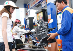 gia xang ngay 54 tang giam phu thuoc vao thue