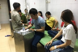 hang chuc cong nhan cap cuu trong dem nghi bi ngo doc thuc pham