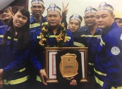 anh hua minh tuan cong nhan vsmt duoc trao tang giai thuong ton duc thang