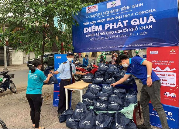 Chung tay chia sẻ khó khăn để cùng nhau vượt qua Dịch bệnh Covid - 19