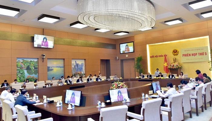 Chủ tịch Quốc hội Vương Đ&igrave;nh Huệ chủ tr&igrave; Phi&ecirc;n họp thứ 5 Hội đồng Bầu cử quốc gia