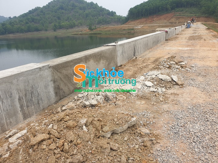 Đập Đ&aacute; B&agrave;n (Thanh H&oacute;a) gần 9 tỷ đồng chưa nghiệm thu đ&atilde; xuống cấp