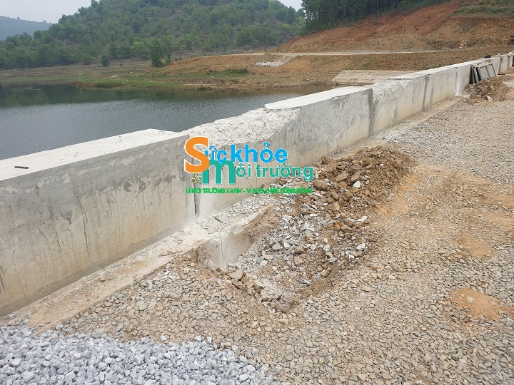 Đập Đ&aacute; B&agrave;n (Thanh H&oacute;a) gần 9 tỷ đồng chưa nghiệm thu đ&atilde; xuống cấp