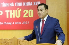 ha tinh ong vo trong hai duoc bau giu chuc chu tich ubnd tinh