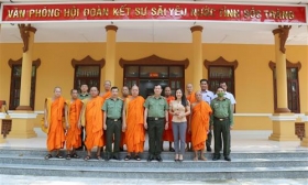 tham chuc mung tet chol chnam thmay tai soc trang