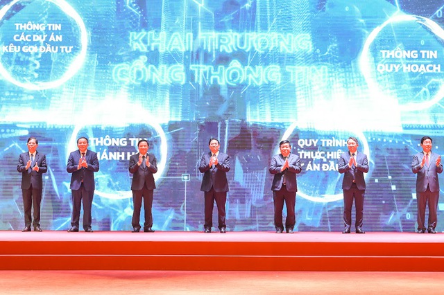 Thủ tướng: Kịp thời lắng nghe, giải quyết c&aacute;c kh&oacute; khăn v&agrave; đề xuất của doanh nghiệp, nh&agrave; đầu tư