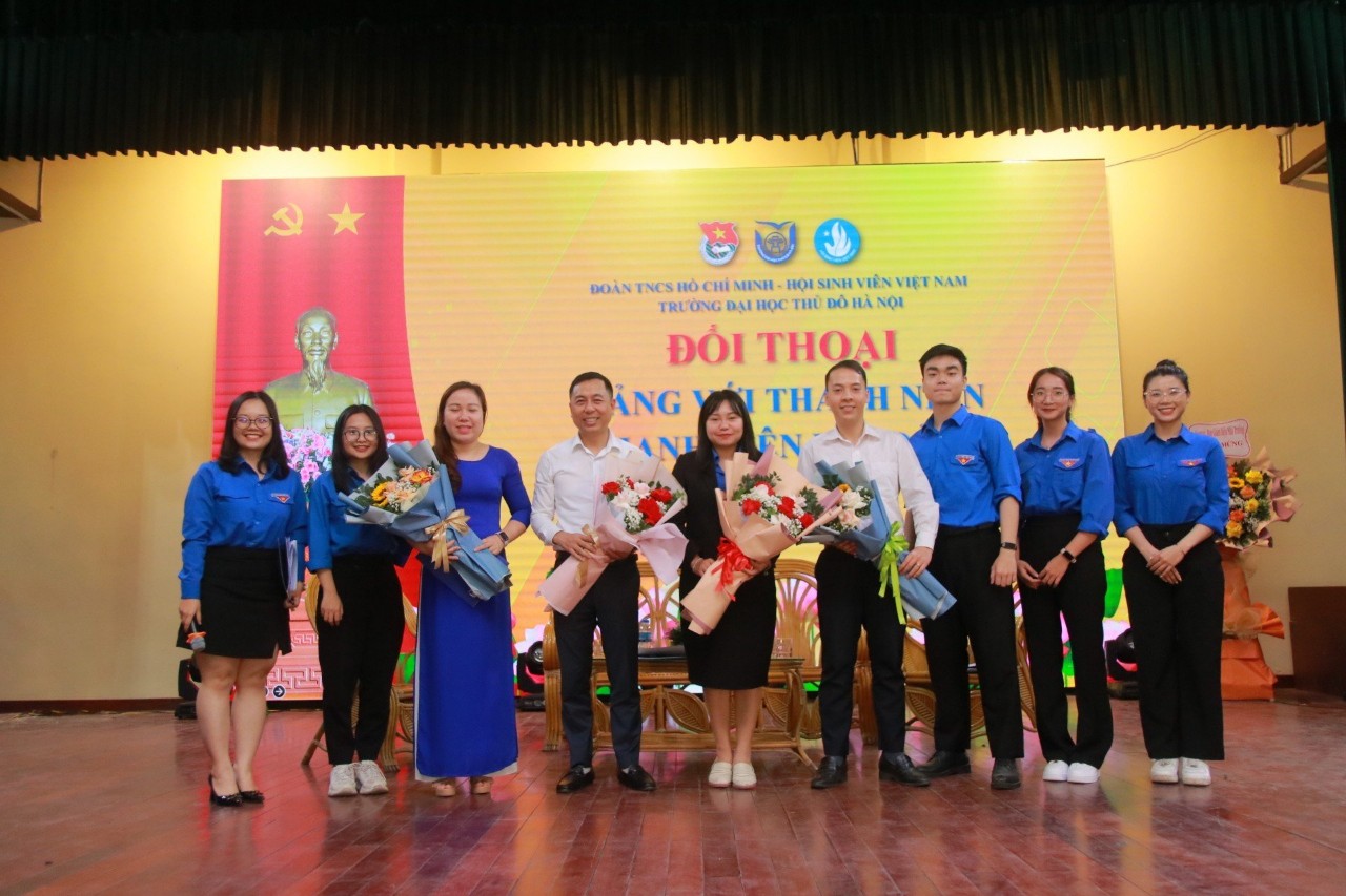 Trường Đại học Thủ đô Hà Nội tổ chức thành công Hội nghị đối thoại  “Đảng với Thanh niên, Thanh niên với Đảng”