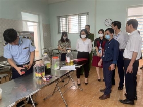 Vĩnh Phúc: Phát hiện trứng không đảm bảo an toàn thực phẩm trong các suất ăn bán trú tại trường tiểu học