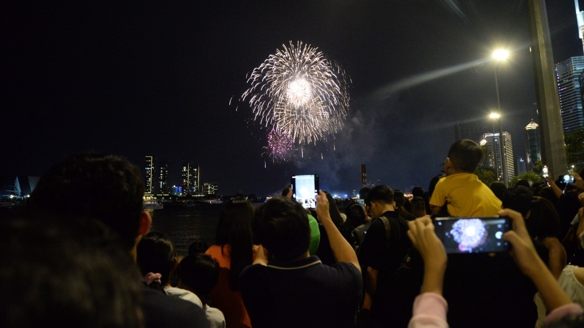 TP.HCM bắn ph&aacute;o hoa ở 2 địa điểm nh&acirc;n dịp lễ 30/4