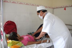 Phấn đấu giảm tỷ lệ mắc bệnh và tử vong do sốt rét