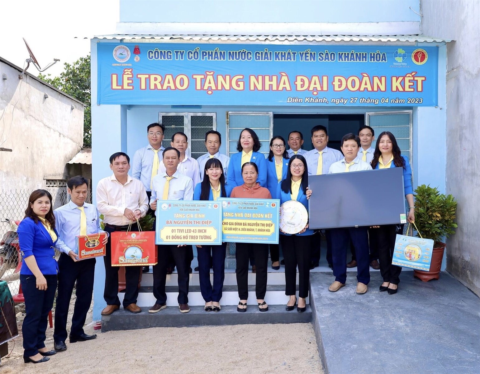 Sanvinest Khánh Hoà trao tặng 5 căn nhà đại đoàn kết