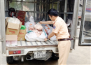 thanh hoa bat xe tai cho hon 400 kg mo lon ban khong ro nguon goc
