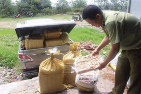 quang ninh bat giu hon 1 tan noi tang khong nguon goc chuan bi len ban nhau
