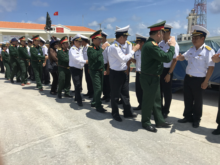 Đổi thay nơi đảo xa