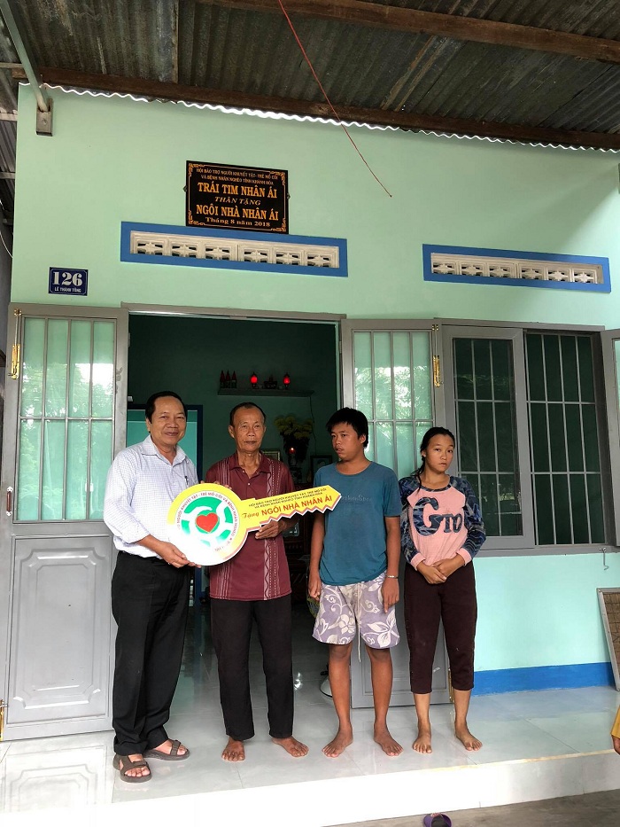 Những tấm lòng thiện nguyện và bàn tay nhân ái