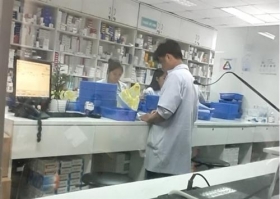 tp hcm nhan vien benh vien nguoi deo nguoi khong deo khau trang