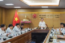 bo truong phung xuan nha cac truong dh to chuc ky thi rieng khong phai muon lam gi thi lam