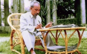 cuoc doi va su nghiep cach mang ve vang cua chu tich ho chi minh