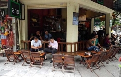 ha noi tam dung quan an duong pho tra da ca phe via he tu 17h ngay 35