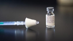 sap co vaccine ngua covid dang vien va xit mui