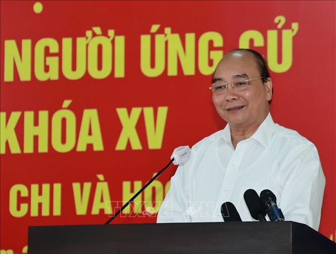 Chủ tịch nước Nguyễn Xuân Phúc tiếp xúc cử tri TP Hồ Chí Minh