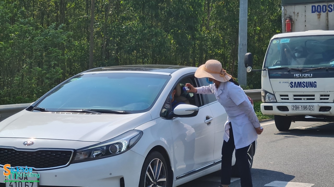 Những lá chắn vững vàng chống dịch