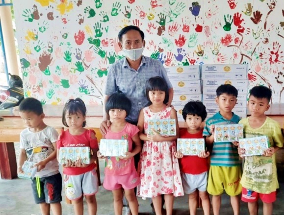 Quỹ sữa vươn cao Việt Nam tiếp tục hành trình trao sữa cho trẻ em tại 26 tỉnh thành trong năm thứ 14
