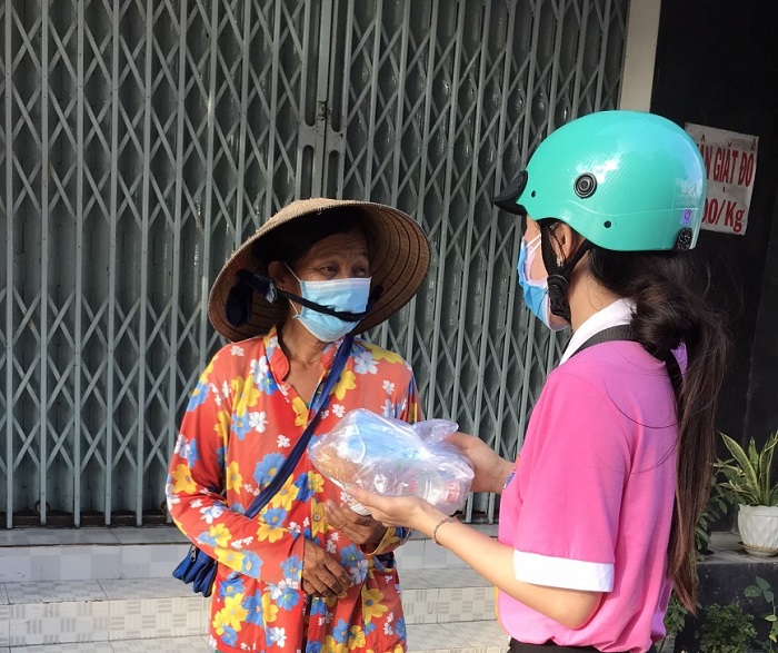 Thanh niên Trà Vinh lan tỏa thông điệp tình người trong mùa dịch