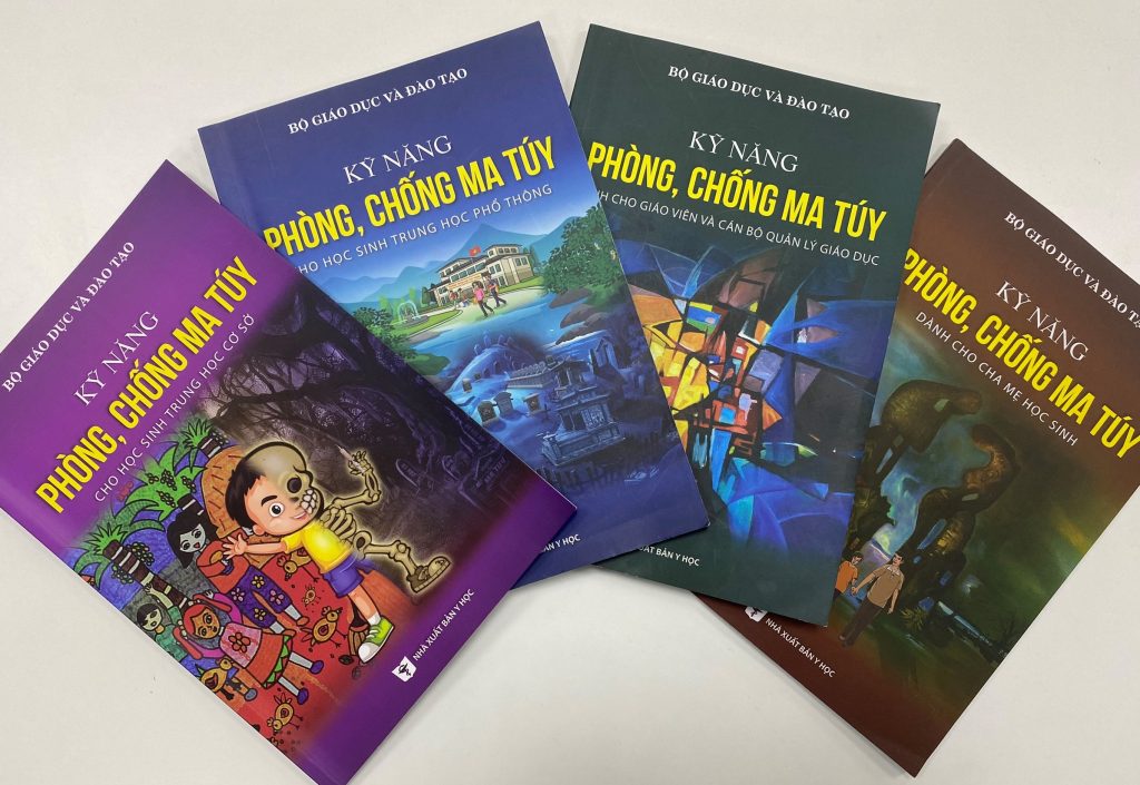 Đồng bộ h&oacute;a c&aacute;c giải ph&aacute;p, n&acirc;ng cao năng lực ph&ograve;ng, chống ma t&uacute;y trong trường học