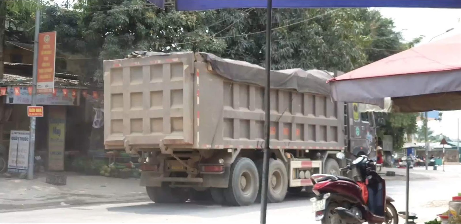 Nhận diện thực trạng ô nhiễm môi trường từ xe quá khổ, quá tải: Khảo sát thực tế tại Thị xã Bỉm Sơn (Thanh Hóa)