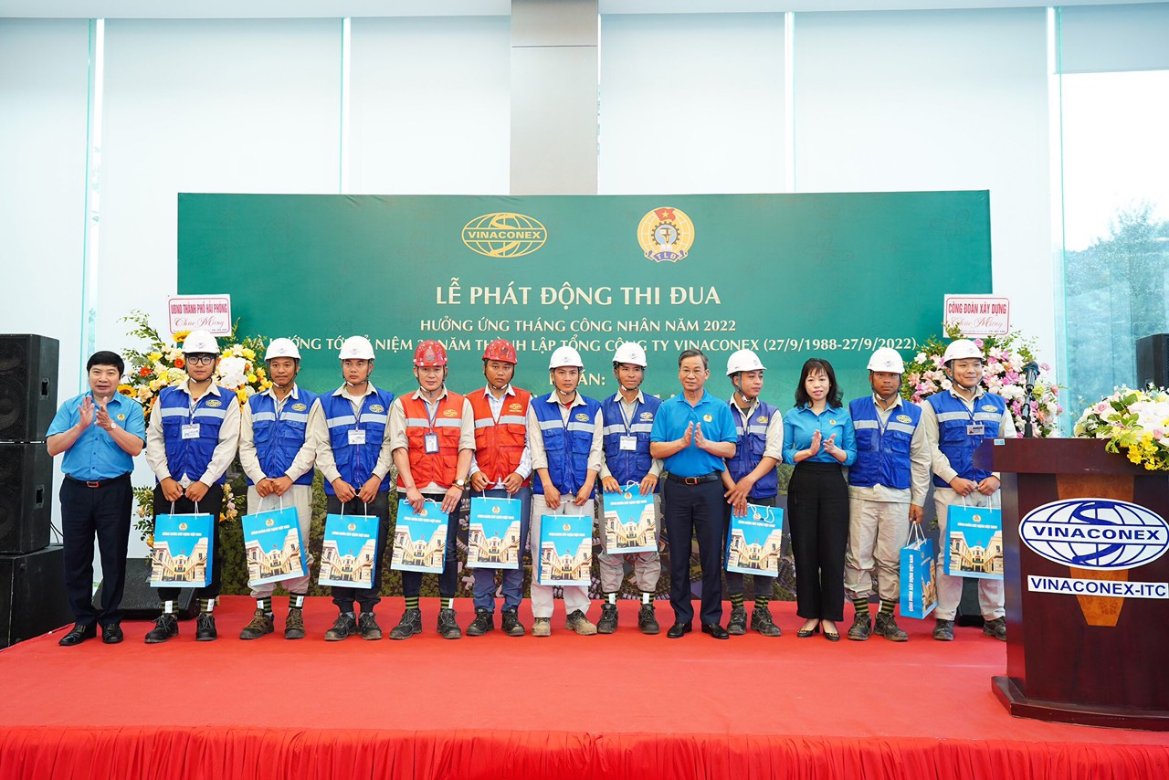 Ký kết giao ước thi đua, hưởng ứng Tháng công nhân tại Cát Bà - Amatina