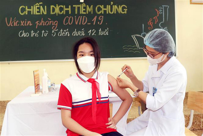 R&agrave; so&aacute;t nhu cầu ti&ecirc;m mũi 4 vaccine ph&ograve;ng Covid-19