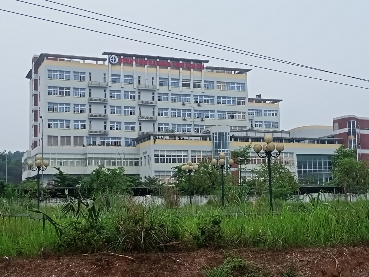 C&ocirc;ng t&aacute;c đảm bảo vệ sinh m&ocirc;i trường trong lĩnh vực y tế:  Dấu hỏi từ việc xử l&yacute; r&aacute;c thải nguy hại ở Bệnh viện Đa khoa tỉnh Y&ecirc;n B&aacute;i
