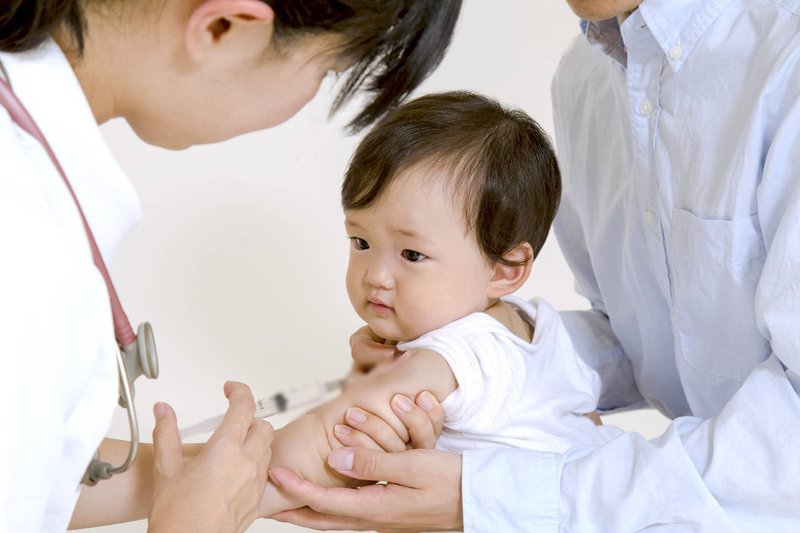 Hướng dẫn mới về đối tượng tiêm chủng vaccine bắt buộc