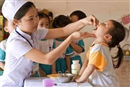 6 trieu tre em tren ca nuoc se duoc uong vitamin a lieu cao mien phi