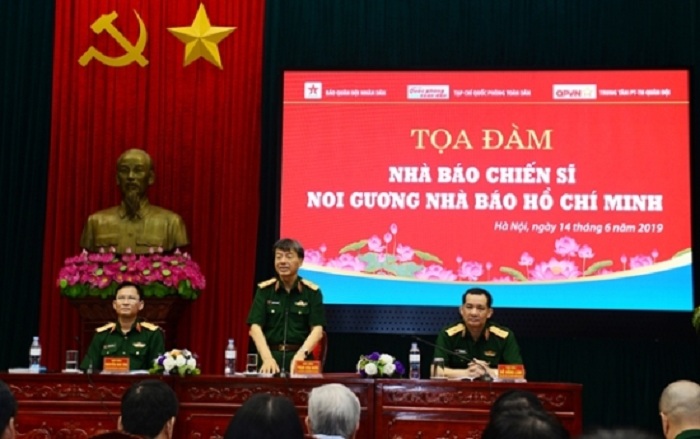 Tọa đ&agrave;m &ldquo;Nh&agrave; b&aacute;o chiến sĩ noi gương nh&agrave; b&aacute;o Hồ Ch&iacute; Minh&rdquo;