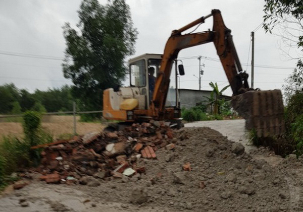 Đồng Nai: Người d&acirc;n bỗng dưng bị chặn mất đường đi