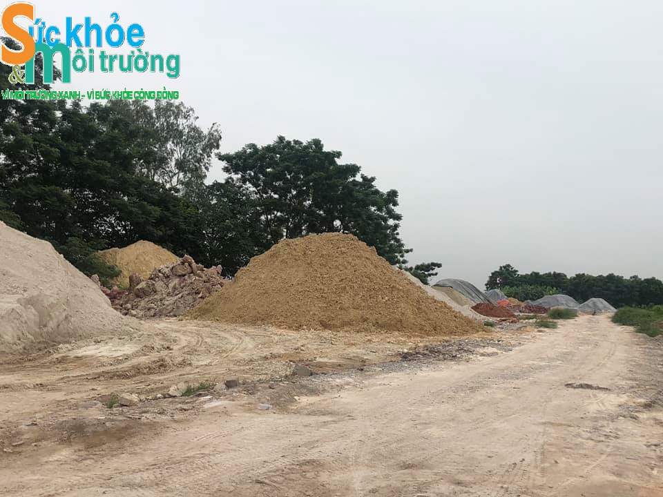 L&atilde;nh đạo huyện Gia L&acirc;m thờ ơ khiến vi phạm bến b&atilde;i ng&agrave;y c&agrave;ng nghi&ecirc;m trọng