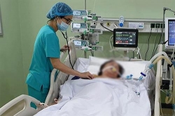ha noi hai nguoi tu vong mot nguoi nguy kich vi soc nhiet