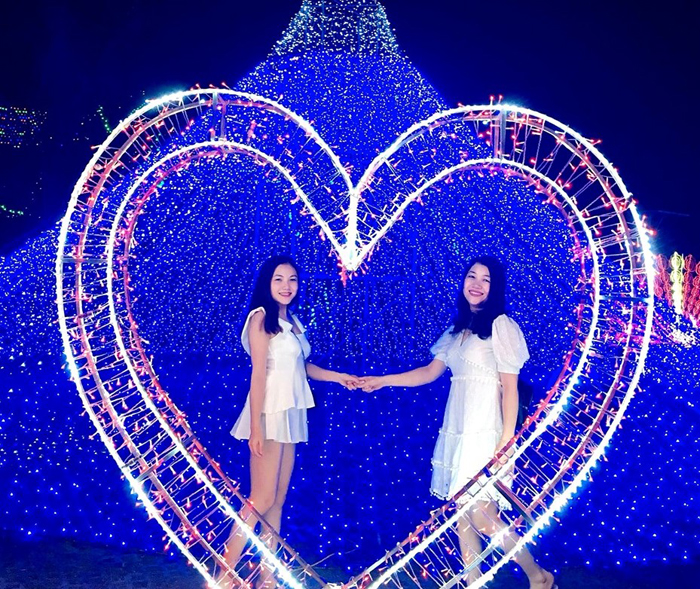 Lễ hội &aacute;nh s&aacute;ng đầu ti&ecirc;n tại Quy Nhơn thu h&uacute;t h&agrave;ng vạn du kh&aacute;ch