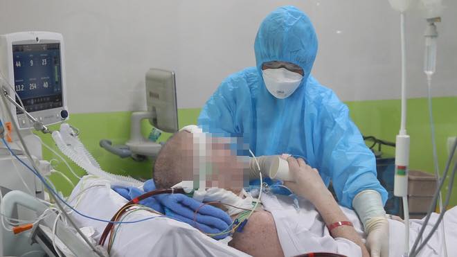 Bệnh nhân phi công người Anh phục hồi kỳ diệu